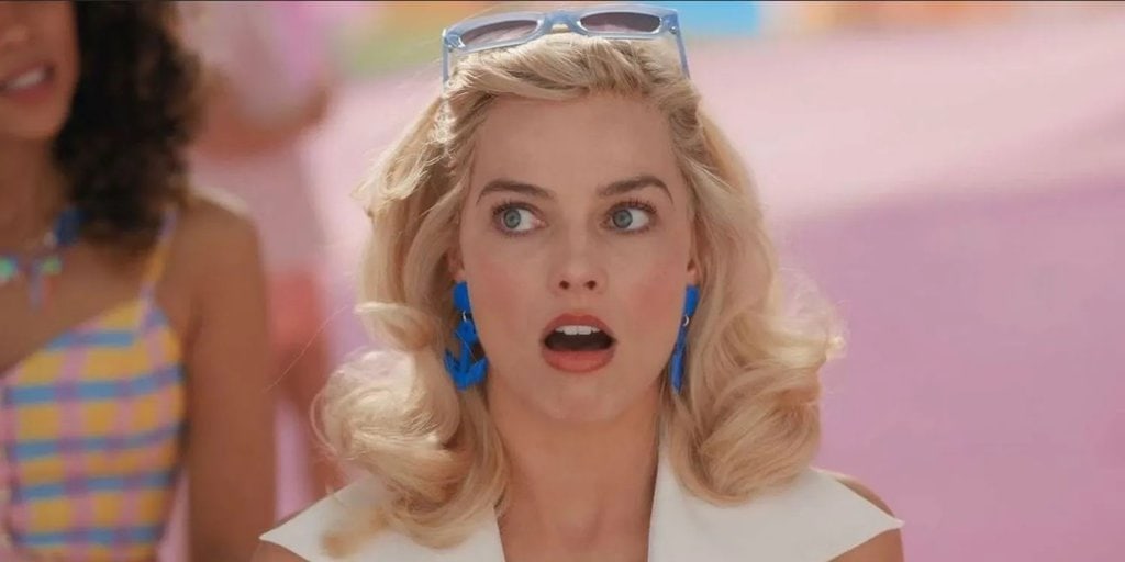 Margot Robbie Surprises Men After Hearing Them Talking About Barbie